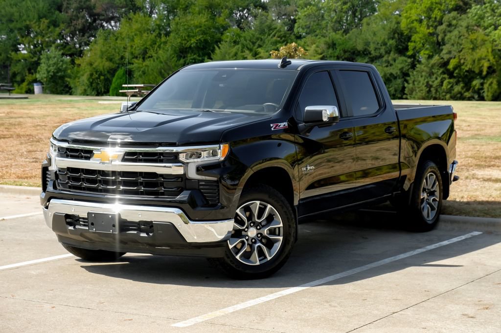 Used 2026 Chevrolet Silverado 1500 LT w/ Texas Edition Plus AWD/4WD image 3