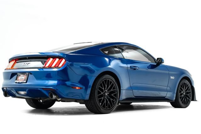 Used 2017 Ford Mustang GT w/ GT Performance Package image 4
