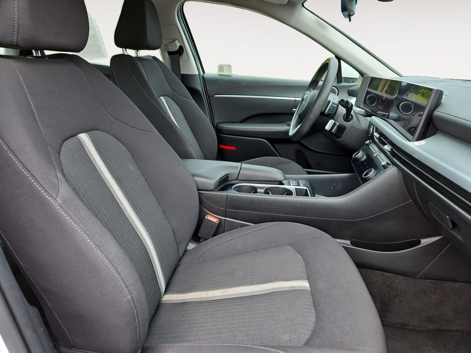 Used 2025 Hyundai Sonata SEL FWD image 15