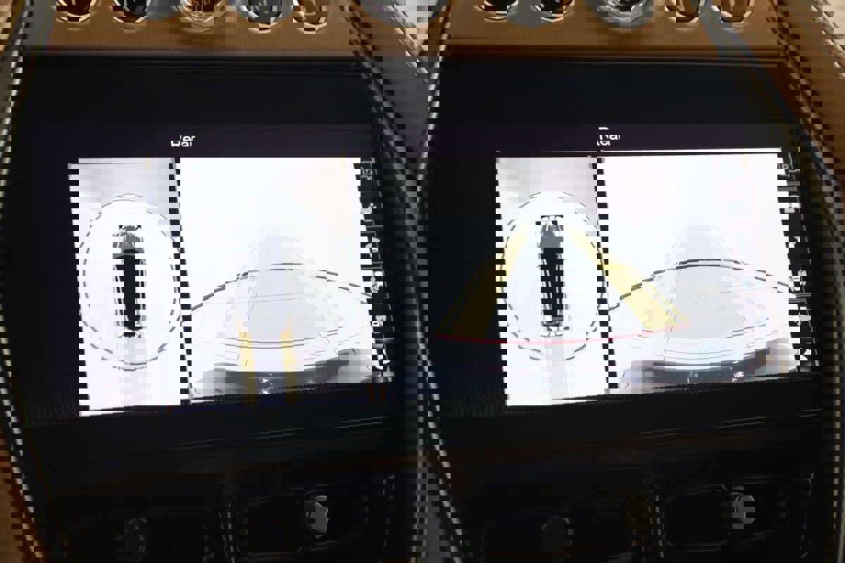 Used 2023 Aston Martin DBX 707 image 10