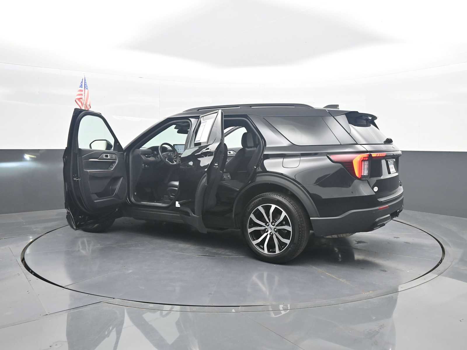 Used 2025 Ford Explorer ST-Line AWD/4WD image 52