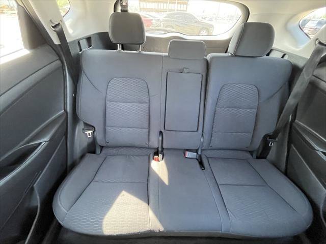 Used 2020 Hyundai Tucson SE image 15