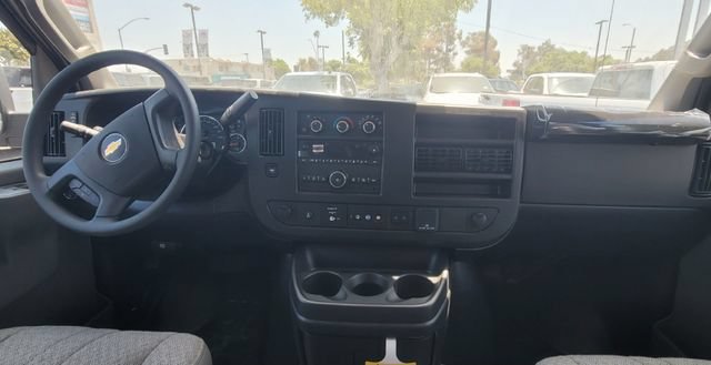 New 2026 Chevrolet Express 3500 LT w/ LT Preferred Equipment Group RWD image 11