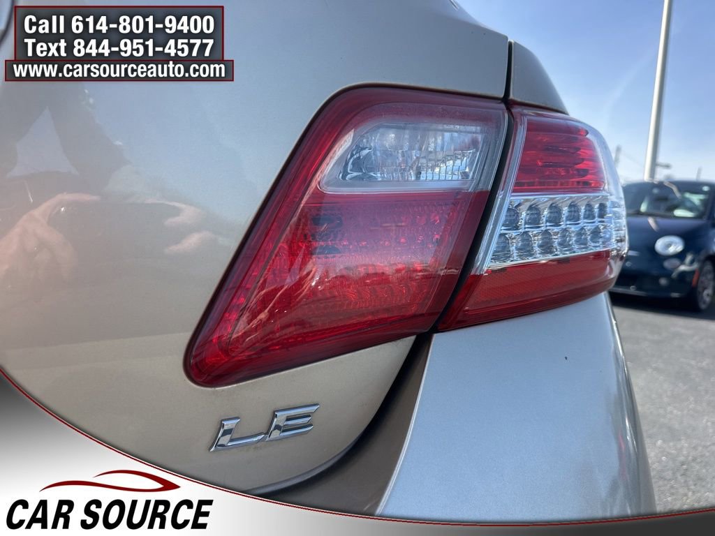 Used 2011 Toyota Camry LE w/ LE Extra-Value Pkg image 4