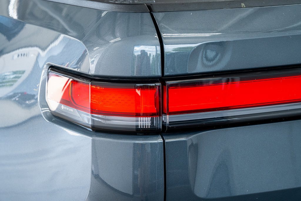 Used 2022 Rivian R1T Launch Edition image 27