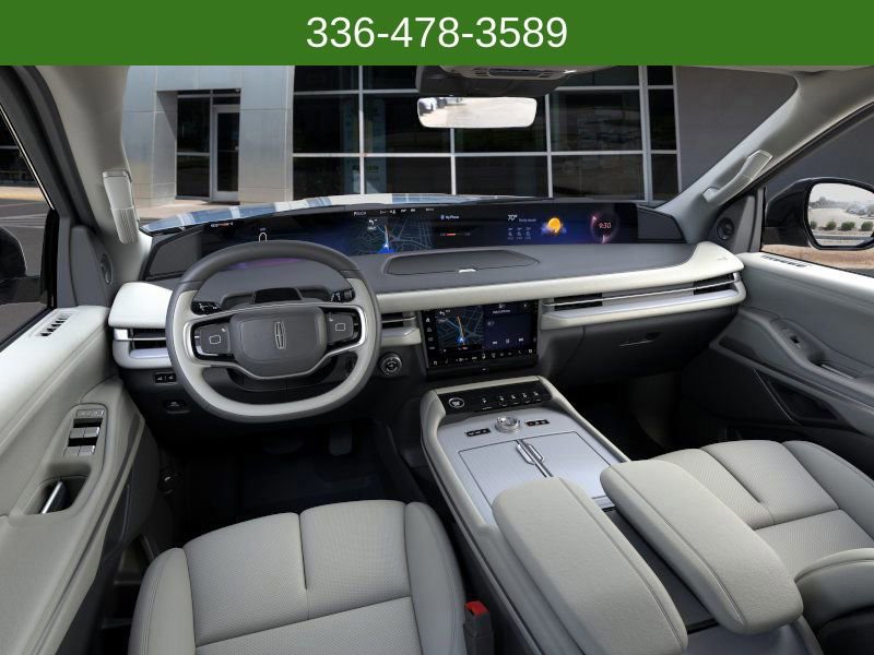 New 2025 Lincoln Navigator Reserve image 9