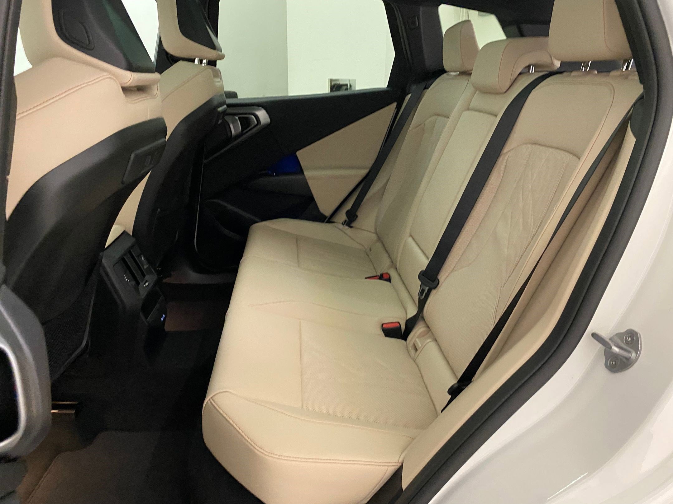New 2026 BMW X3 xDrive30 w/ Premium Package image 13