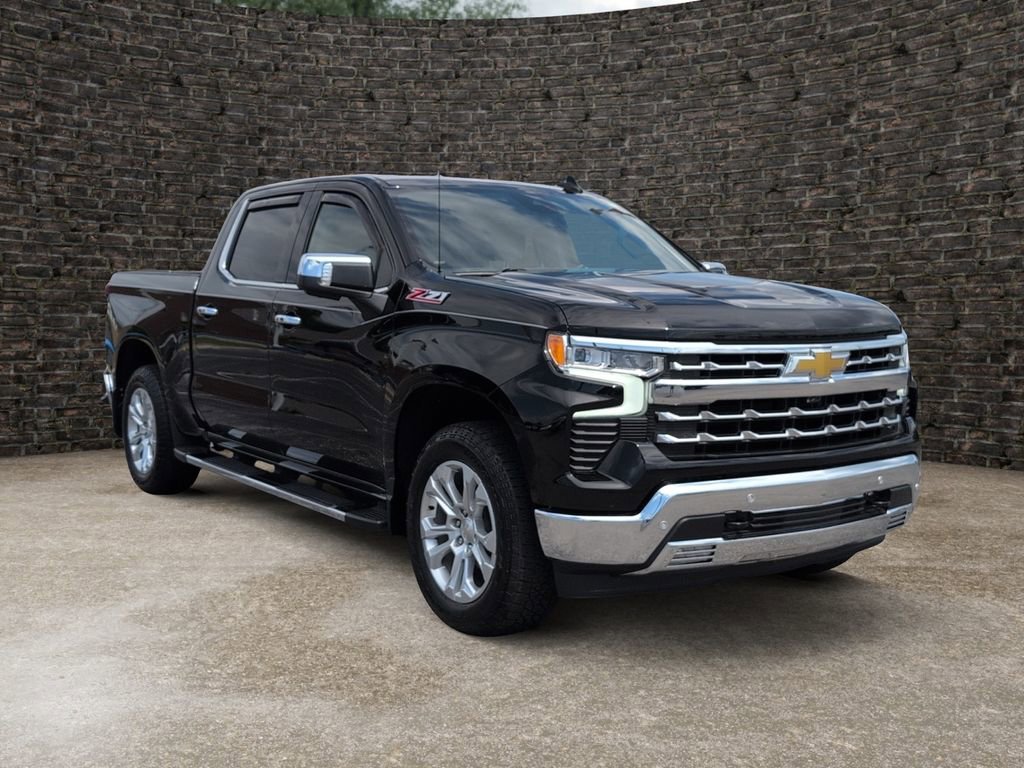 Used 2023 Chevrolet Silverado 1500 LTZ w/ LTZ Premium Package AWD/4WD image 2