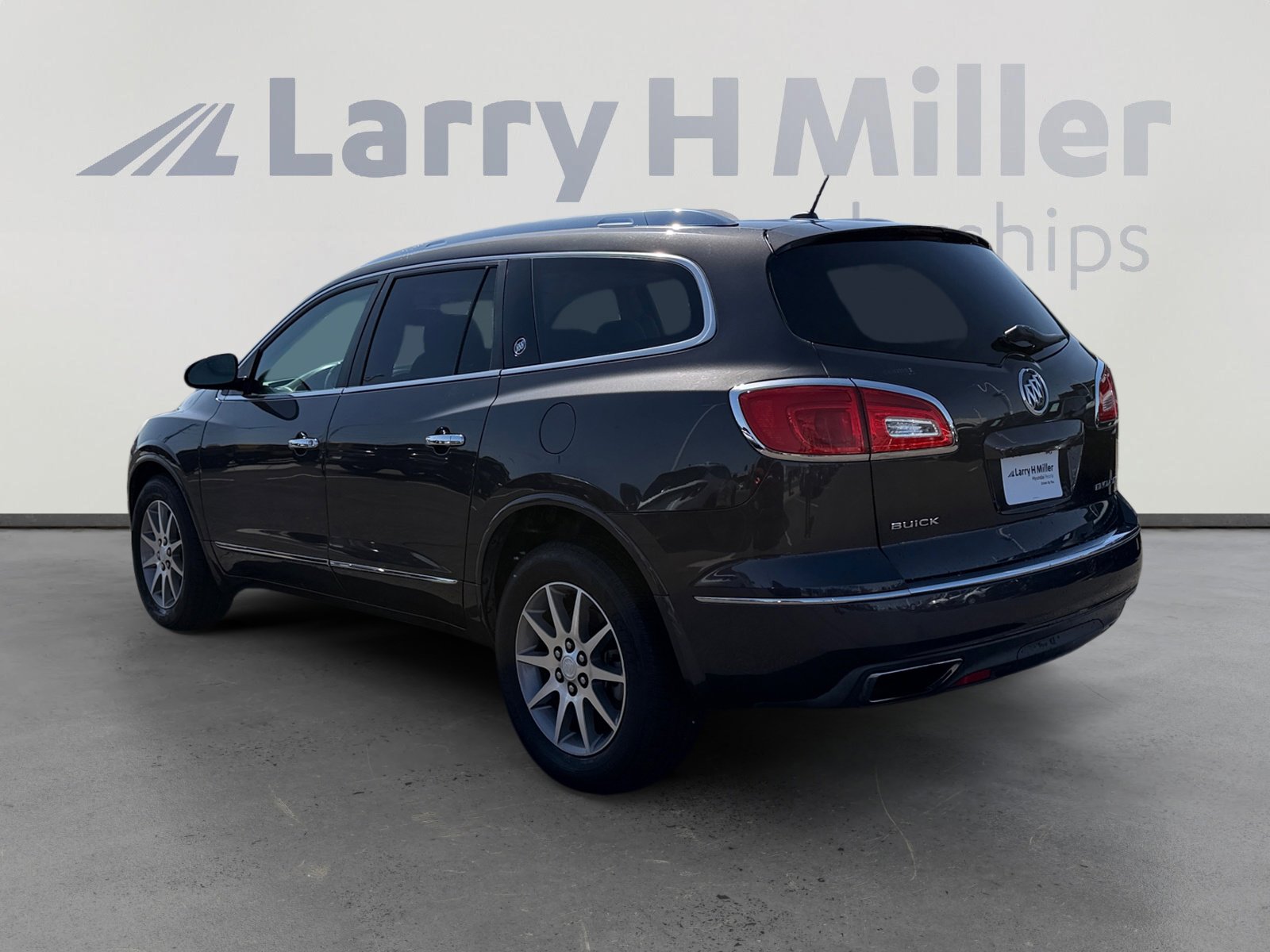 Used 2014 Buick Enclave Leather w/ LPO, Cargo Convenience Pkg FWD image 3