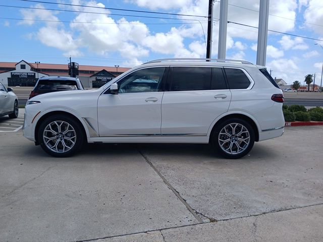 New 2026 BMW X7 xDrive40i image 6