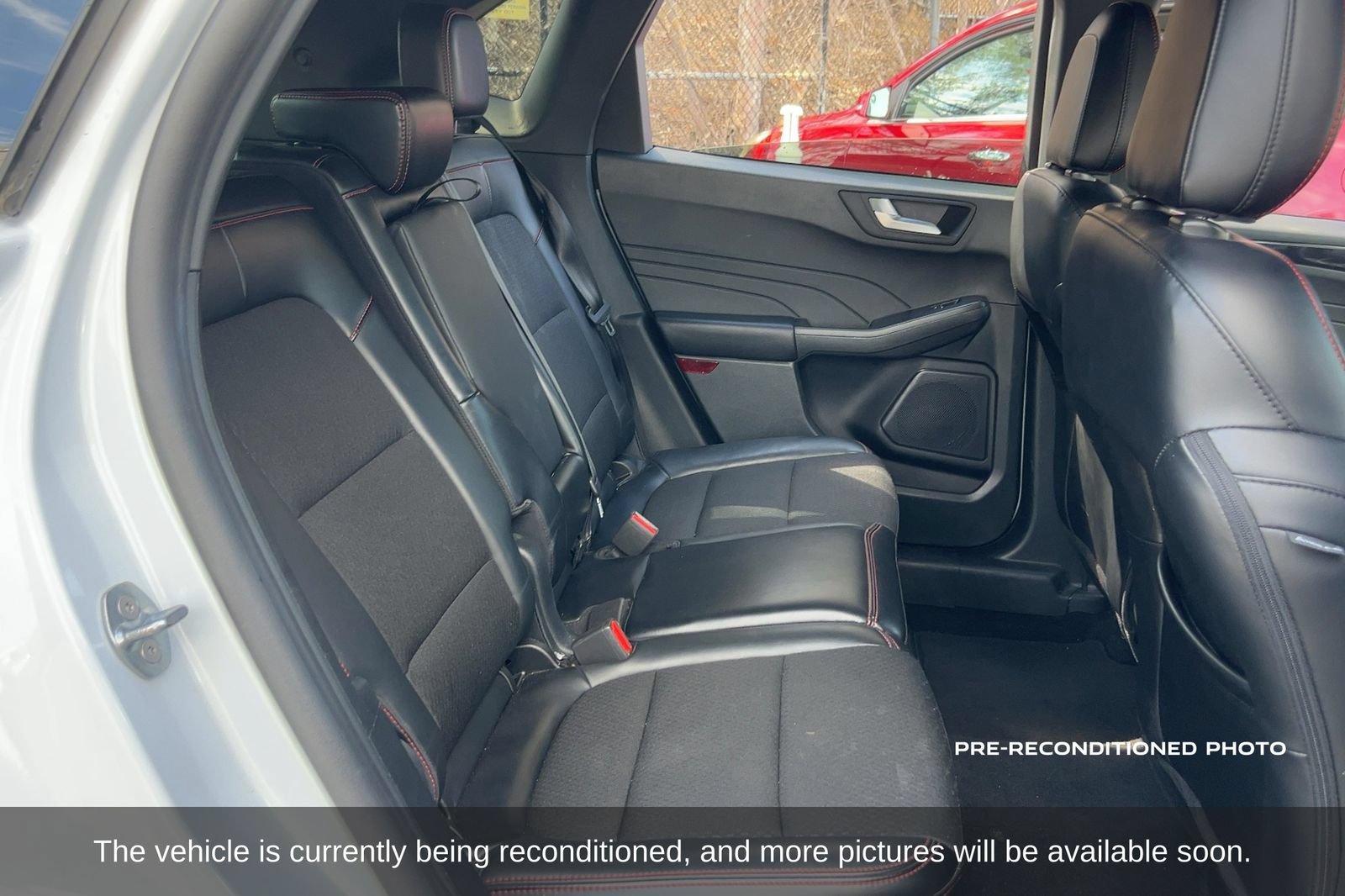 Used 2025 Ford Escape ST-Line Select AWD/4WD image 15