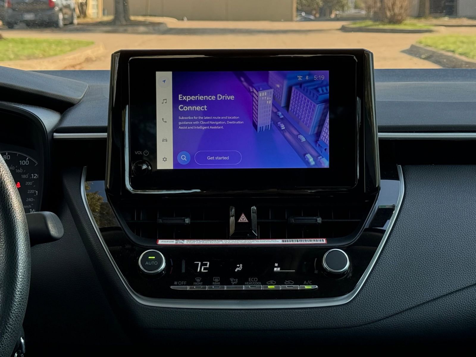 Used 2025 Toyota Corolla LE image 17