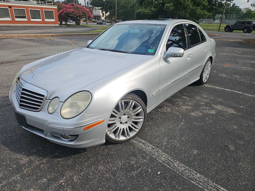 Used 2008 Mercedes-Benz E 550 Sedan image 22