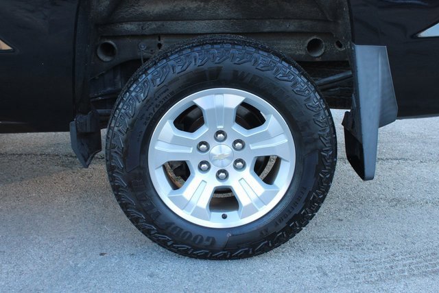 Used 2018 Chevrolet Silverado 1500 LT w/ All Star Edition image 35