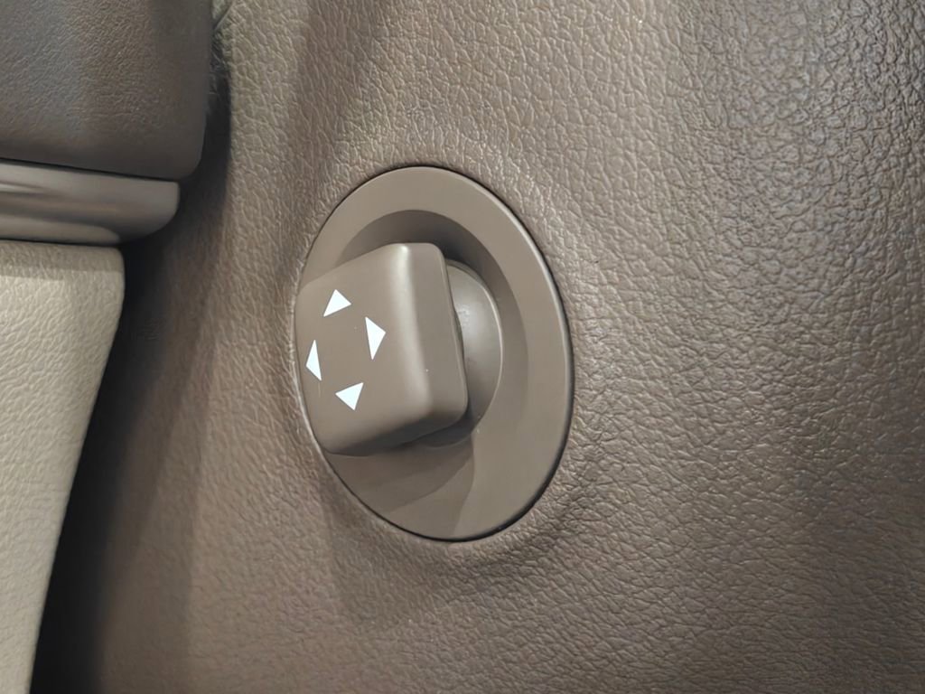 Used 2023 Genesis GV80 3.5T Advanced + image 17