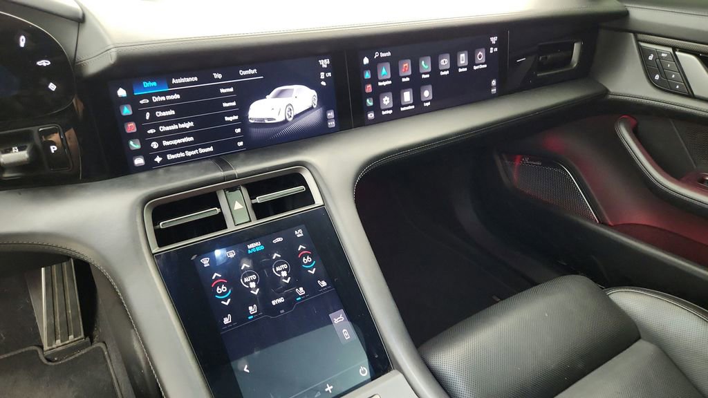 Used 2022 Porsche Taycan Turbo S image 37