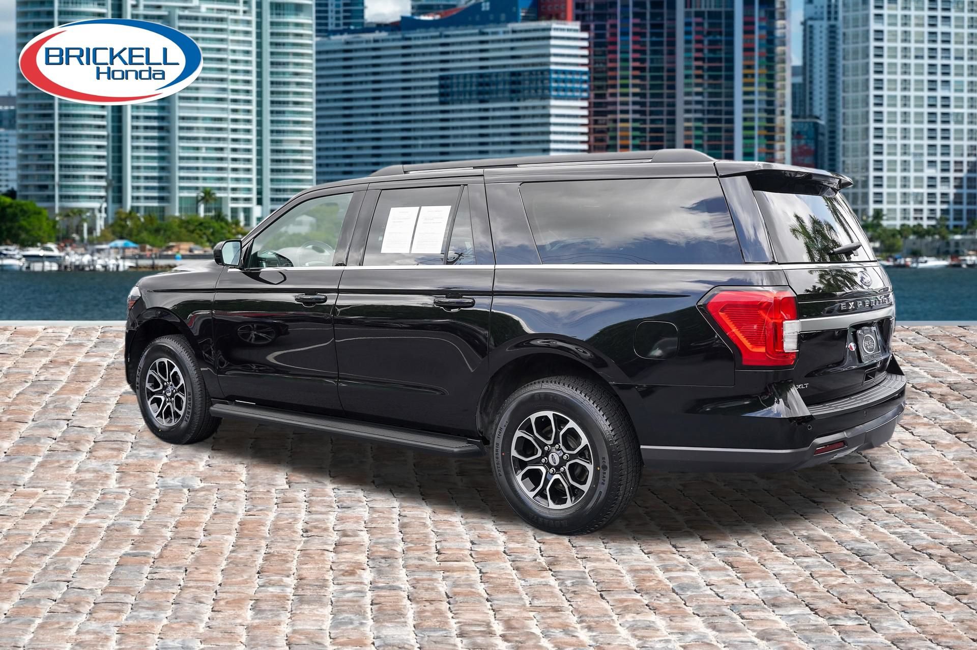 Used 2024 Ford Expedition Max XLT RWD image 7