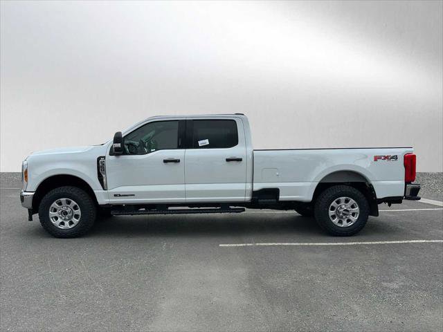 Used 2023 Ford F350 XLT w/ FX4 Off-Road Package image 4