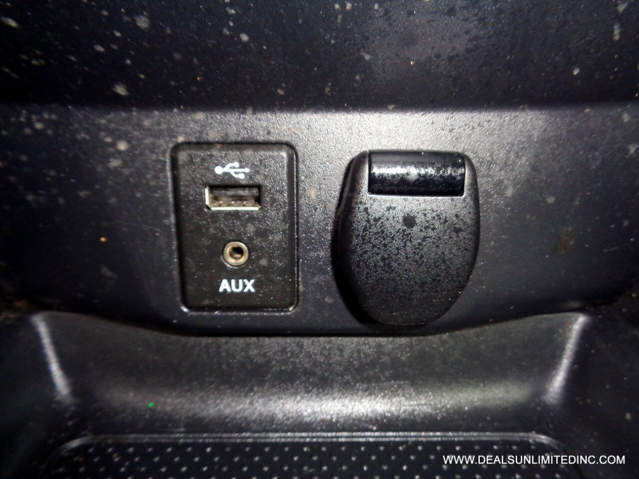 Used 2016 Nissan Rogue S image 13