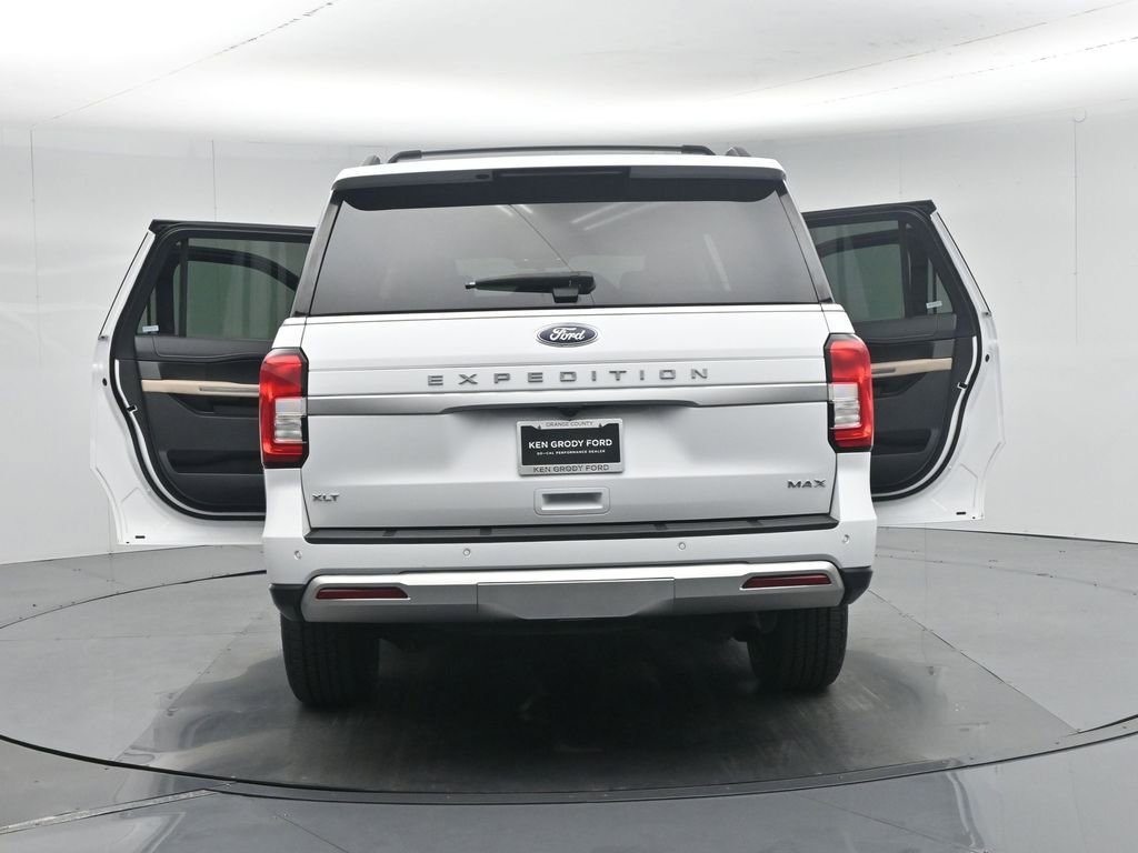 Certified 2024 Ford Expedition Max XLT image 34