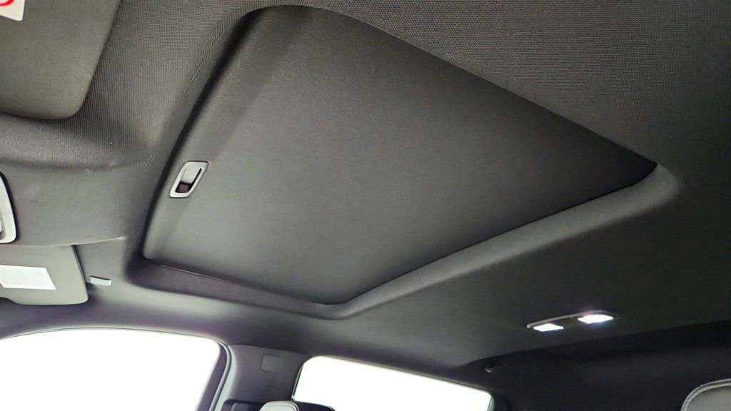 Used 2023 Chevrolet Silverado 2500 High Country image 10