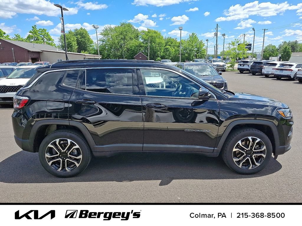 Used 2023 Jeep Compass Limited AWD/4WD image 9