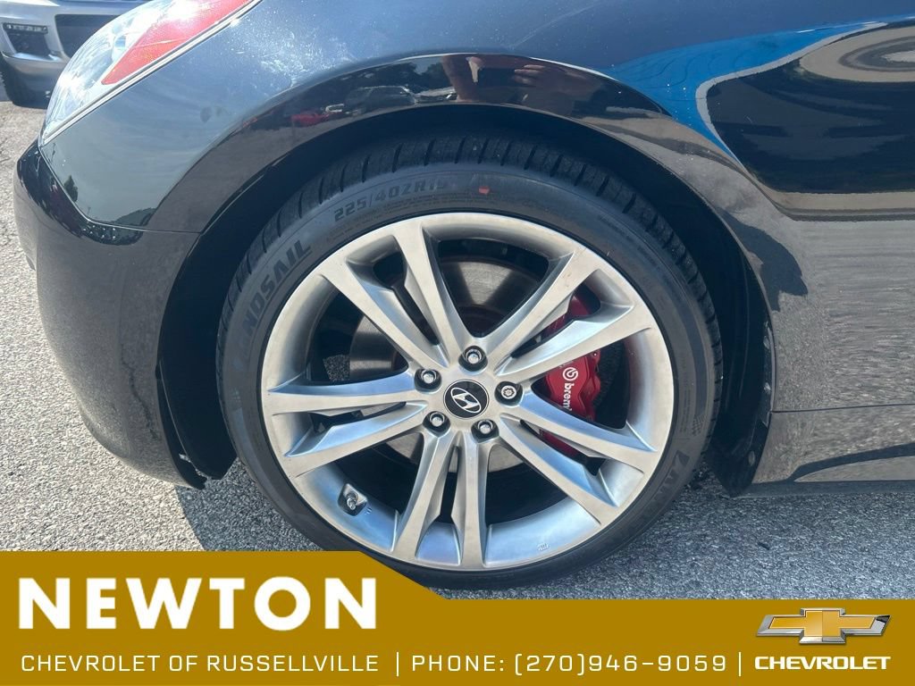 Used 2012 Hyundai Genesis 3.8 RWD image 35