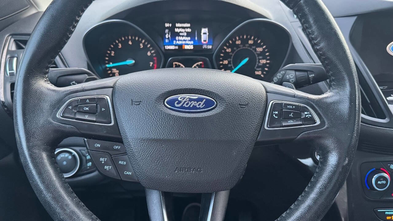 Used 2017 Ford Escape Titanium AWD/4WD image 17
