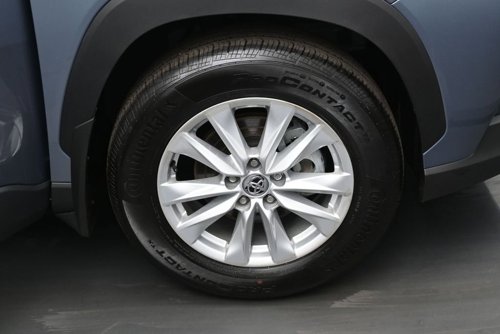 Certified 2026 Toyota Corolla Cross LE w/ Moonroof Package AWD/4WD image 36