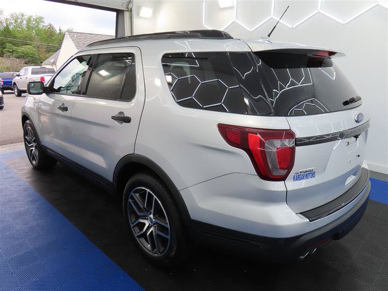 Used 2018 Ford Explorer Sport AWD/4WD image 11