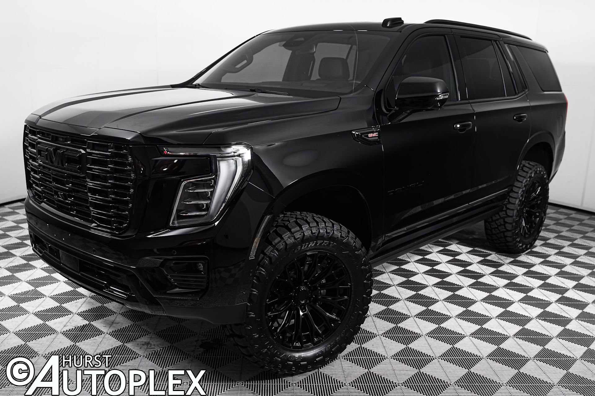Used 2026 GMC Yukon Denali w/ Sun & Power Step Package