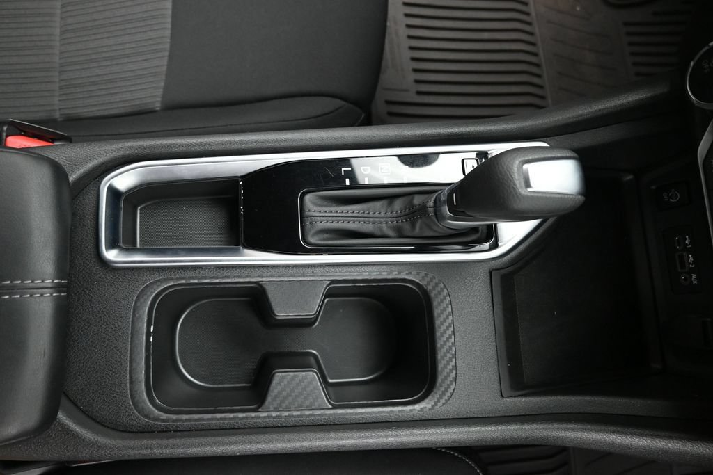 Used 2025 Nissan Sentra SV FWD image 17
