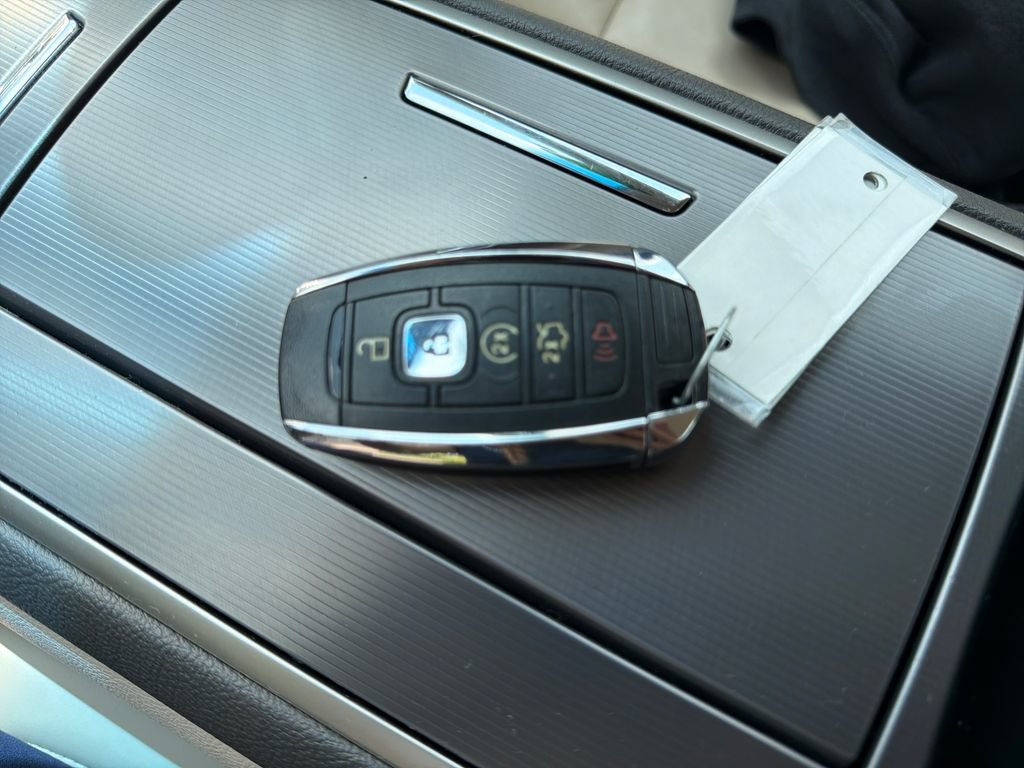 Used 2019 Lincoln MKZ Reserve FWD image 31