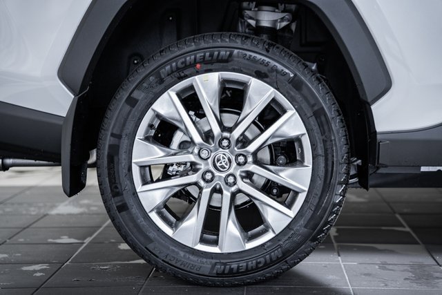 New 2025 Toyota RAV4 XLE Premium image 18