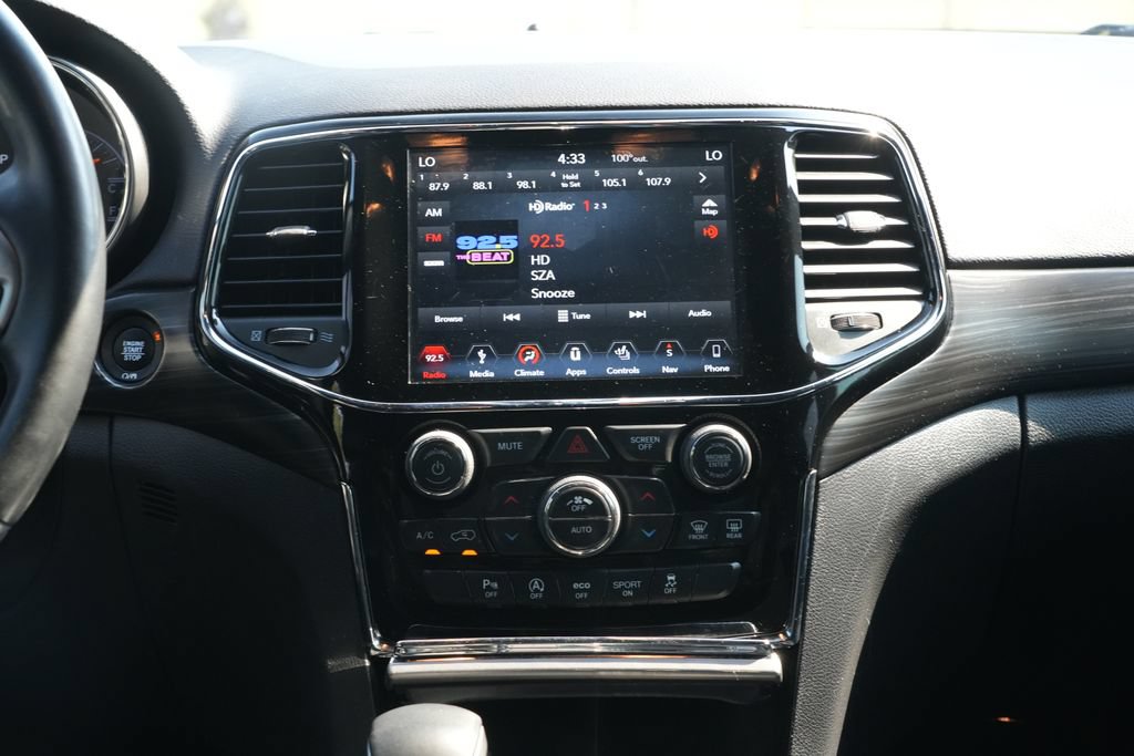 Used 2019 Jeep Grand Cherokee Altitude AWD/4WD image 17