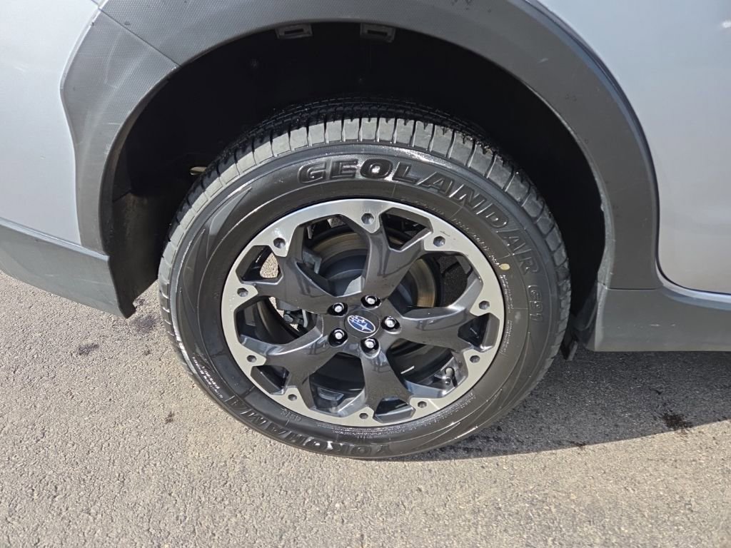 Used 2022 Subaru Crosstrek 2.0i Premium w/ Moonroof Package image 11