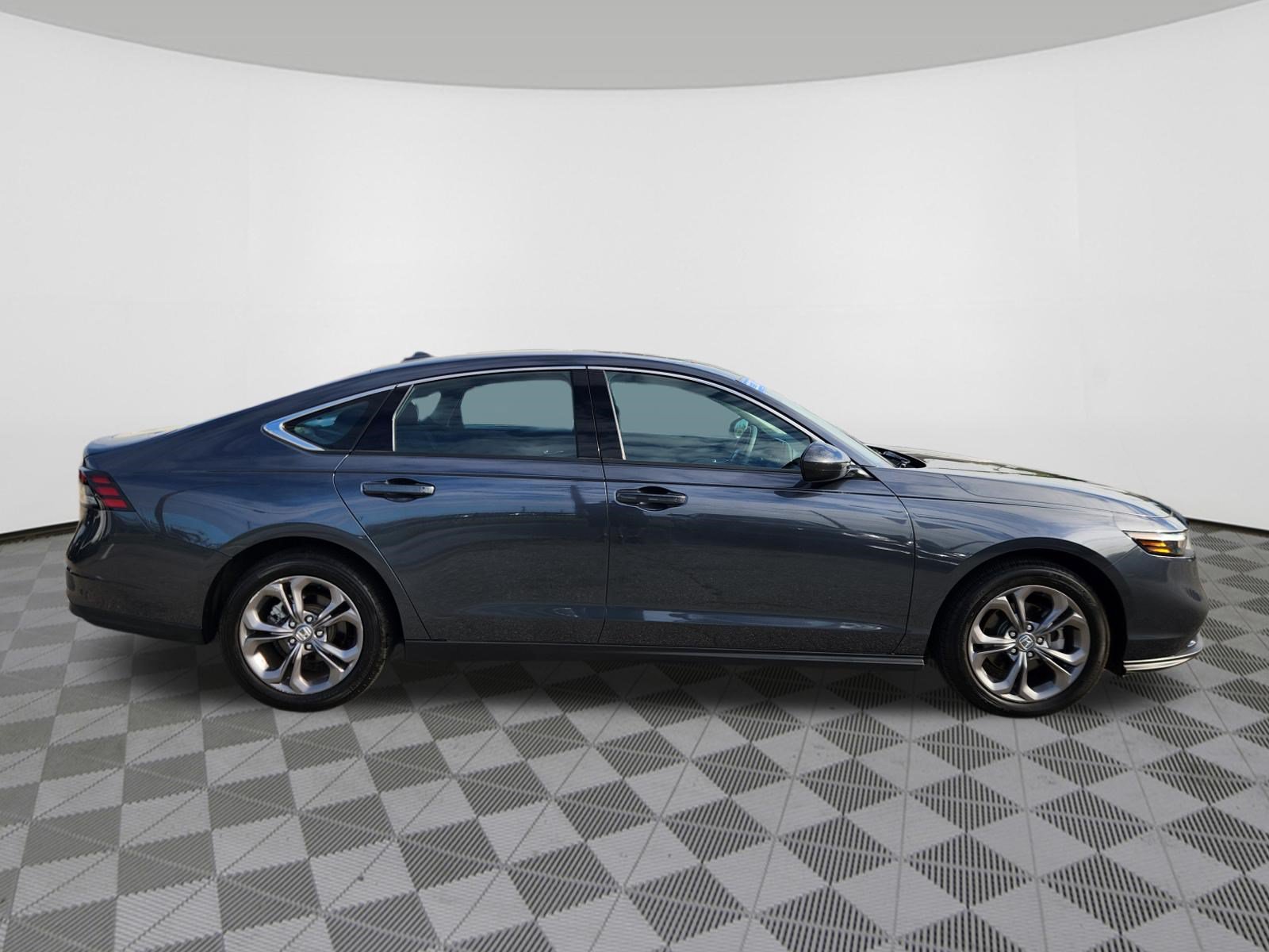 Certified 2024 Honda Accord EX image 6