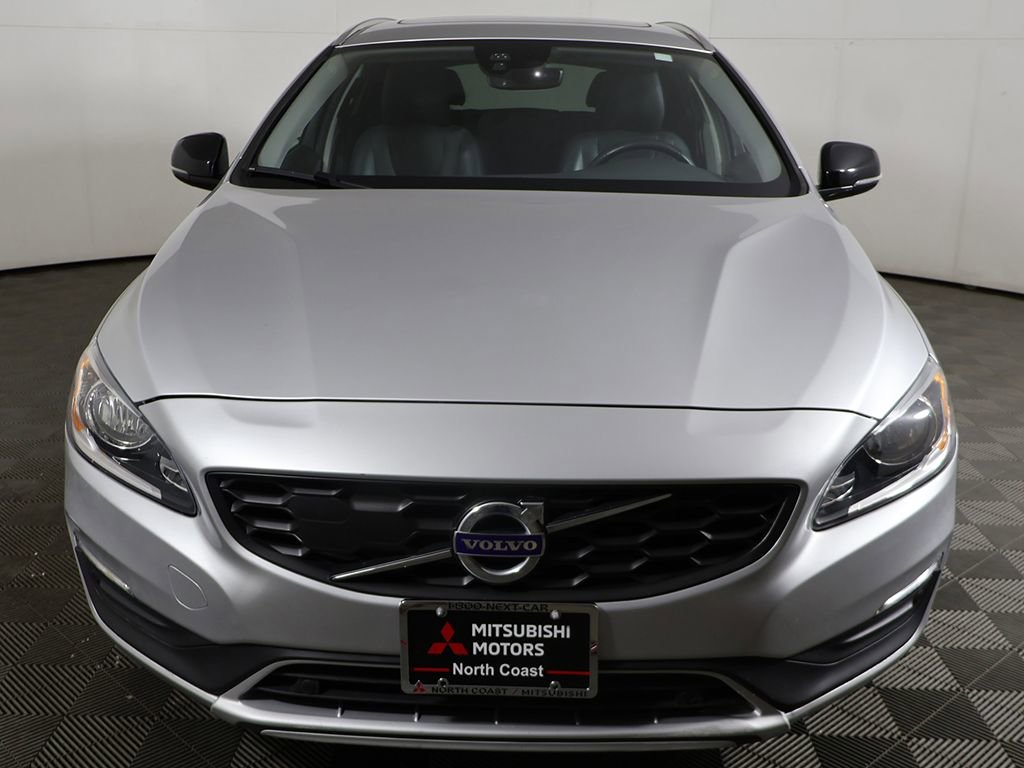 Used 2018 Volvo V60 T5 Cross Country w/ Convenience Package image 12