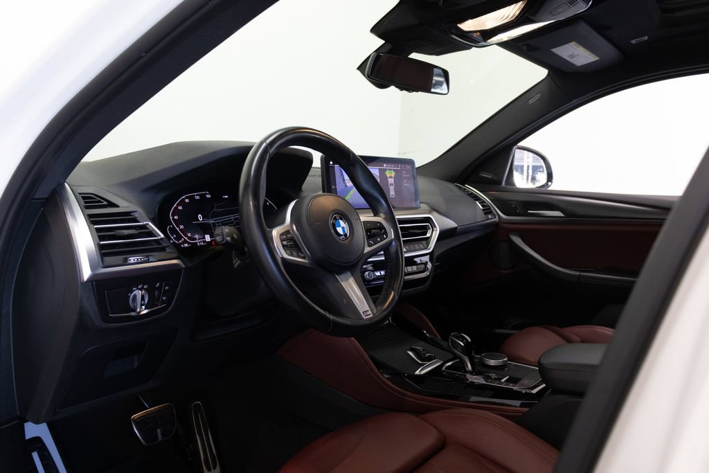 Used 2023 BMW X4 xDrive30i w/ M Sport Package AWD/4WD image 19