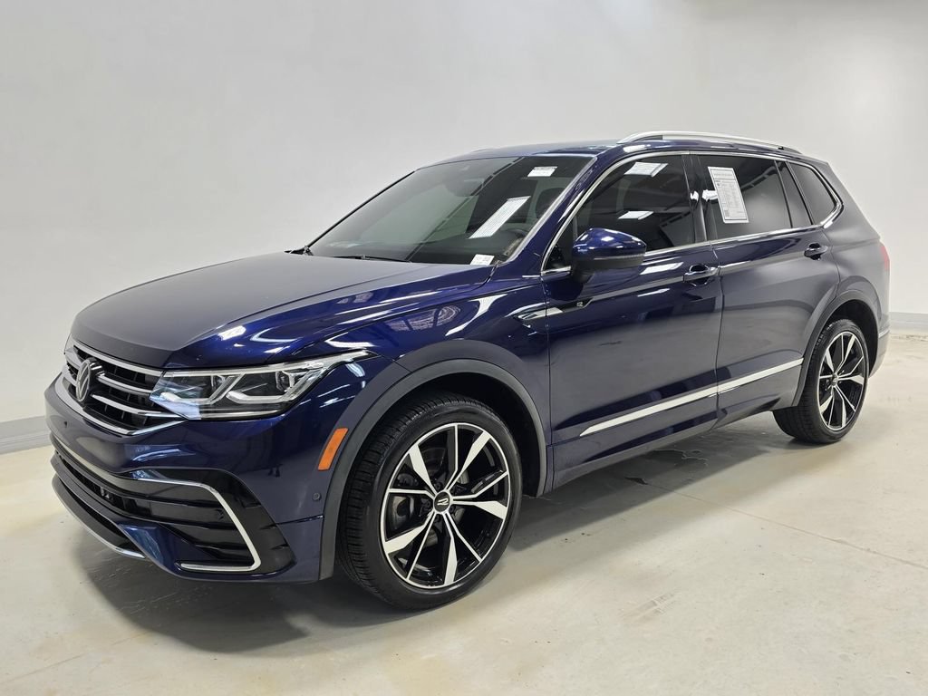 Used 2024 Volkswagen Tiguan SEL R-Line AWD/4WD image 1