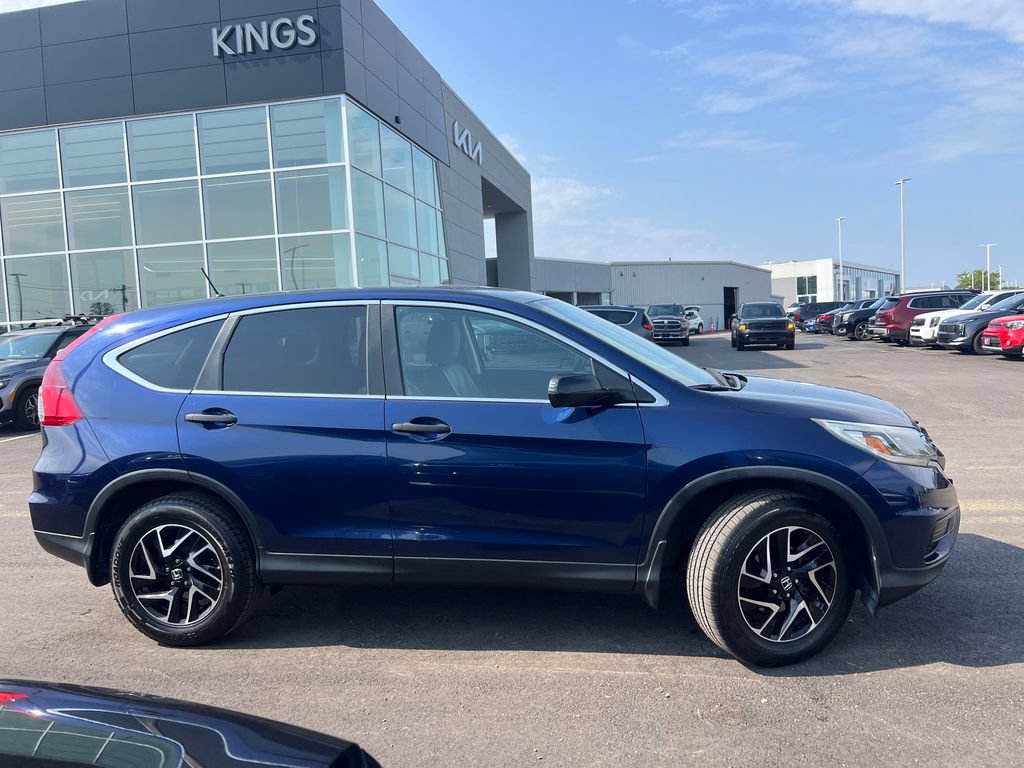 Used 2016 Honda CR-V SE image 2