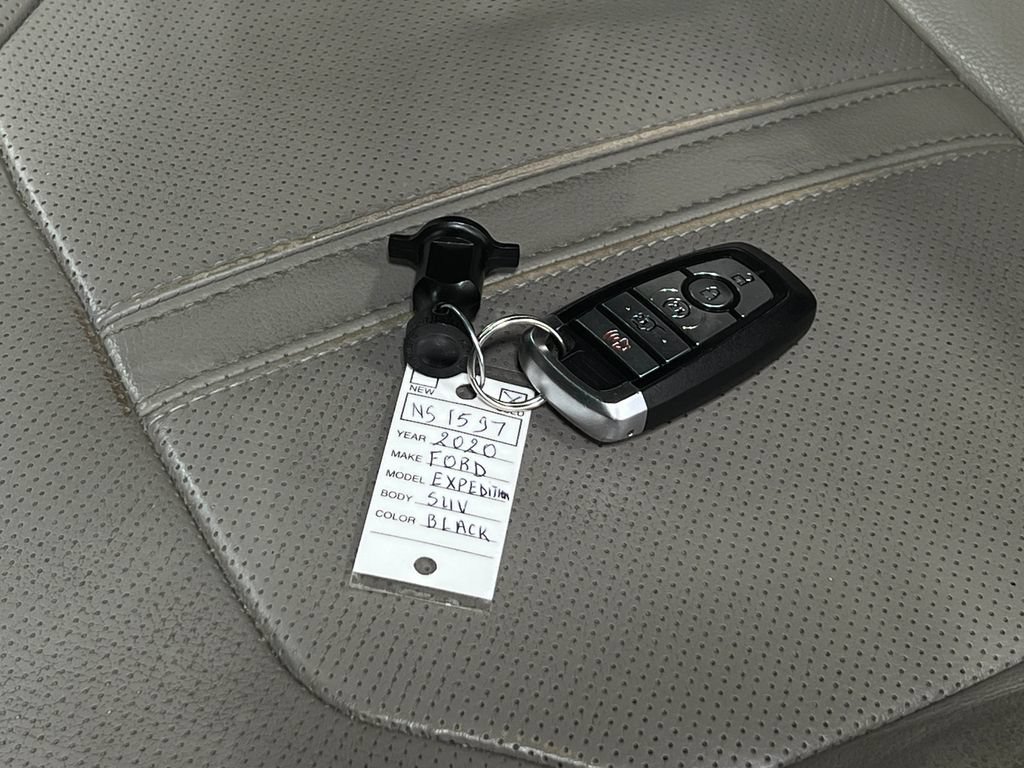 Used 2020 Ford Expedition Limited w/ Equipment Group 301A AWD/4WD image 44