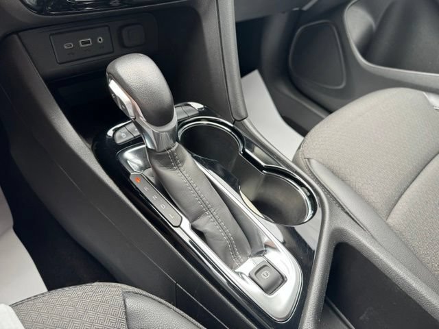 Used 2022 Buick Encore GX Select w/ Sport Touring Package AWD/4WD image 12