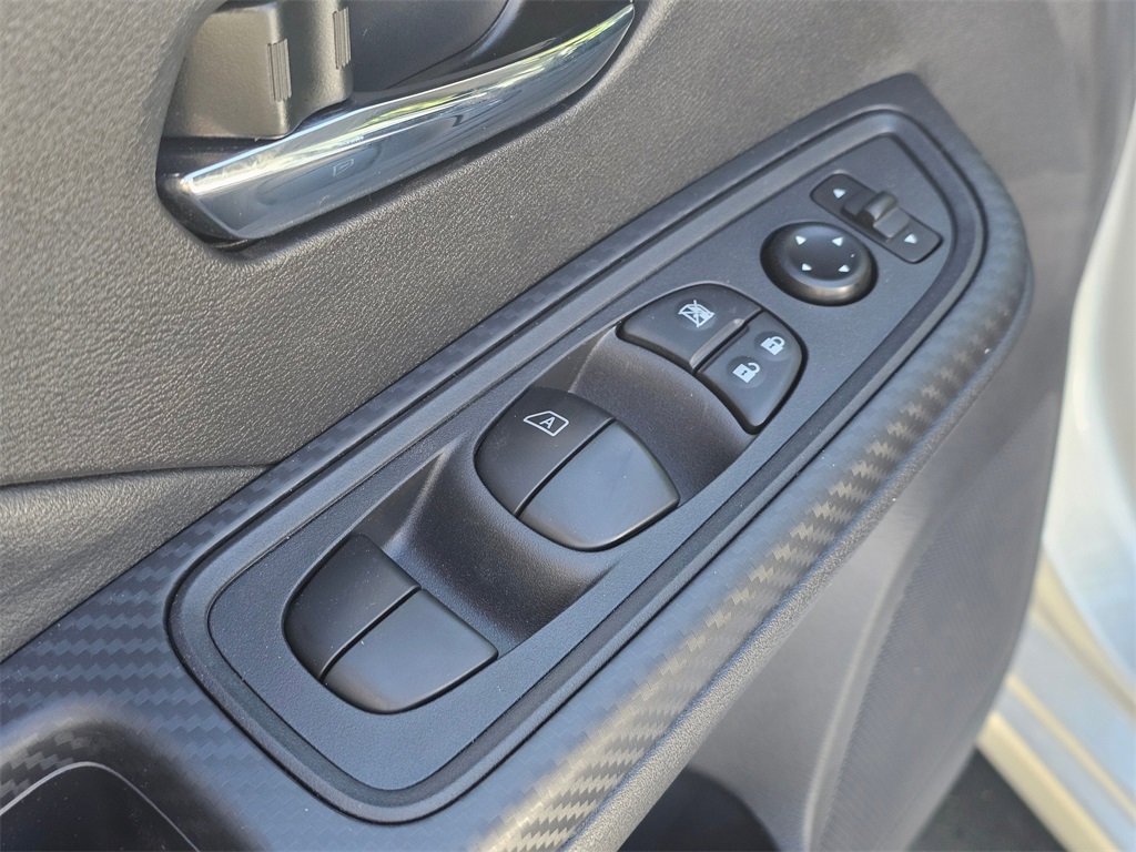 New 2025 Nissan Versa SV w/ Trunk Package image 30