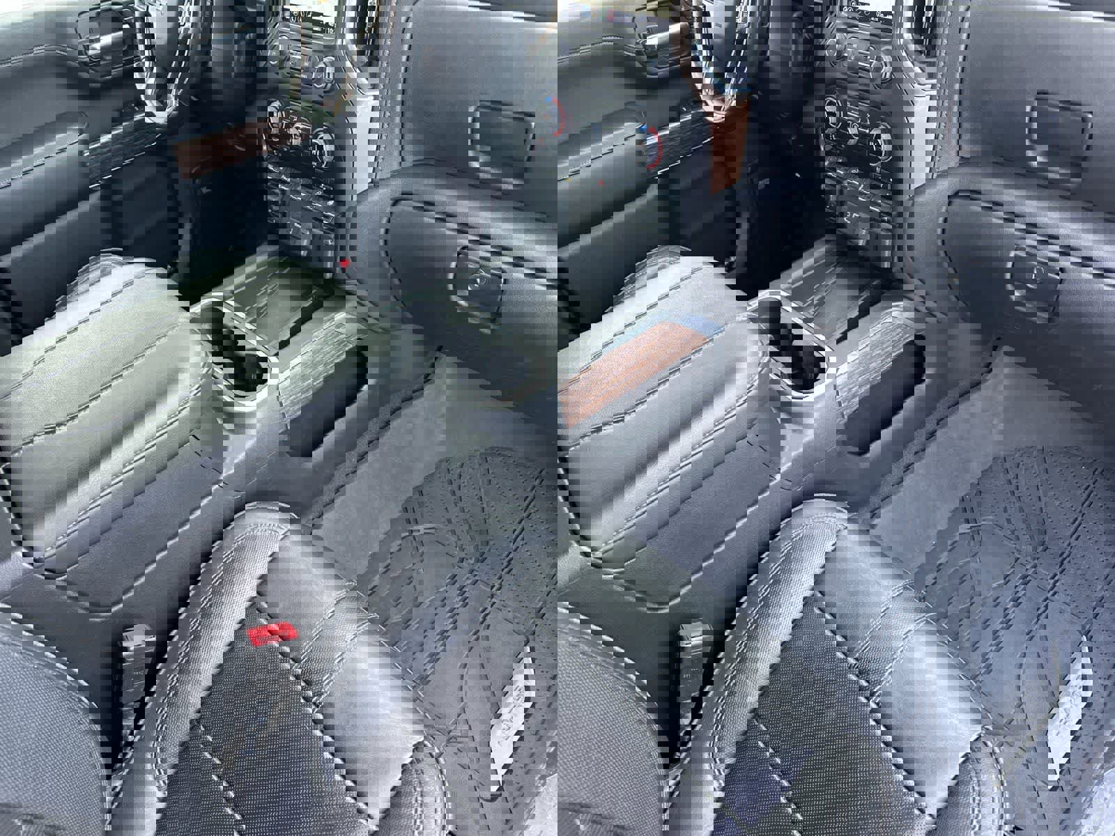 Used 2023 Chevrolet Silverado 2500 High Country image 15