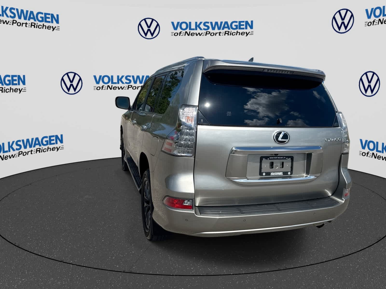 Used 2023 Lexus GX 460 Premium w/ Premium Package AWD/4WD image 12