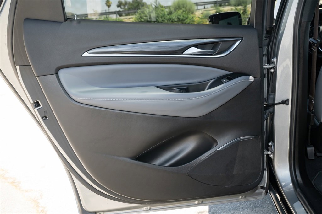 Used 2024 Buick Enclave Essence w/ Sport Touring Edition image 38