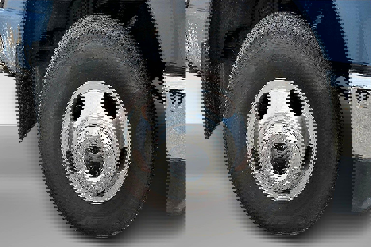 Used 2023 Ford F350 Lariat w/ Lariat Ultimate Package image 9