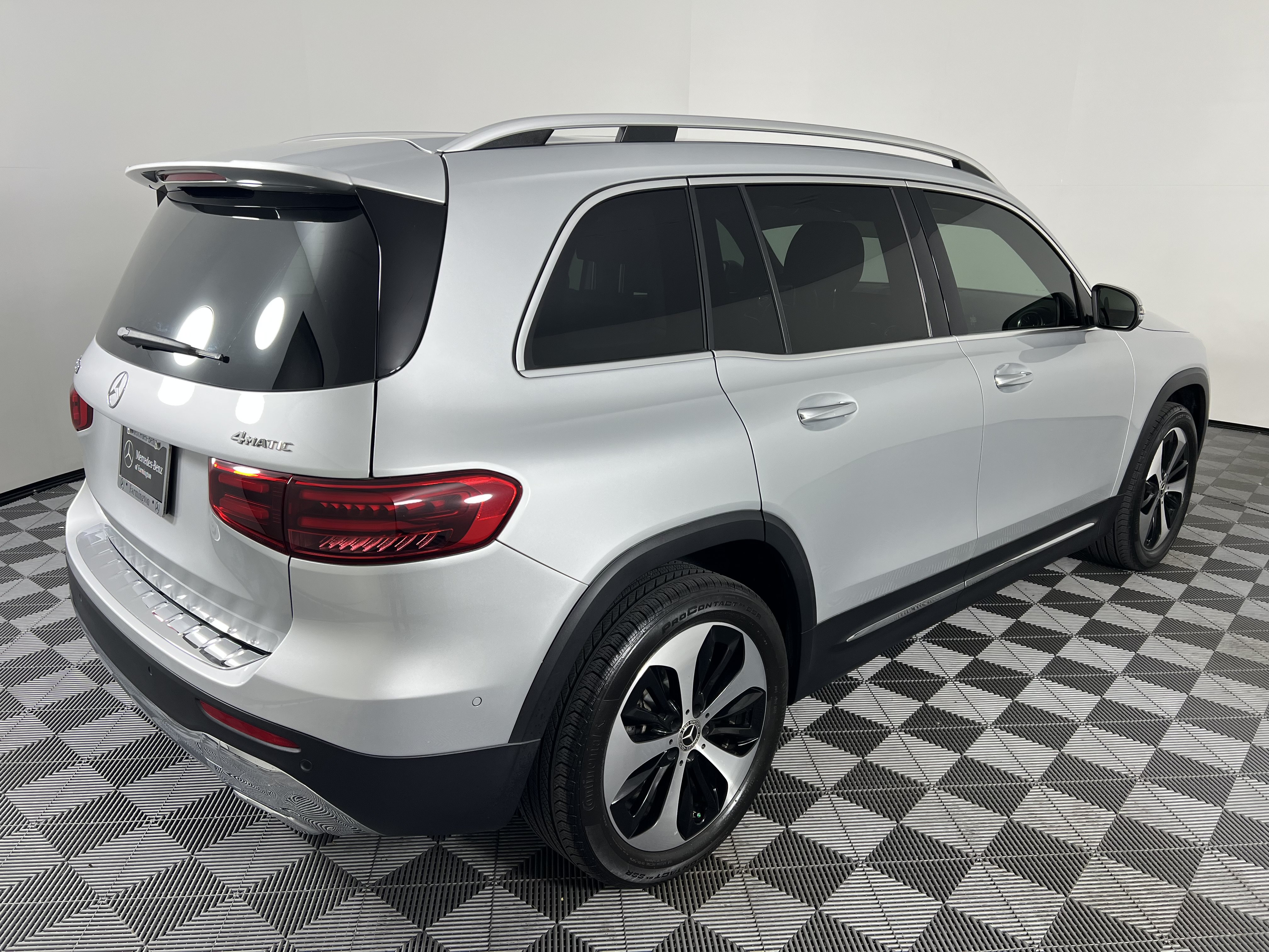 Certified 2024 Mercedes-Benz GLB 250 4MATIC image 13