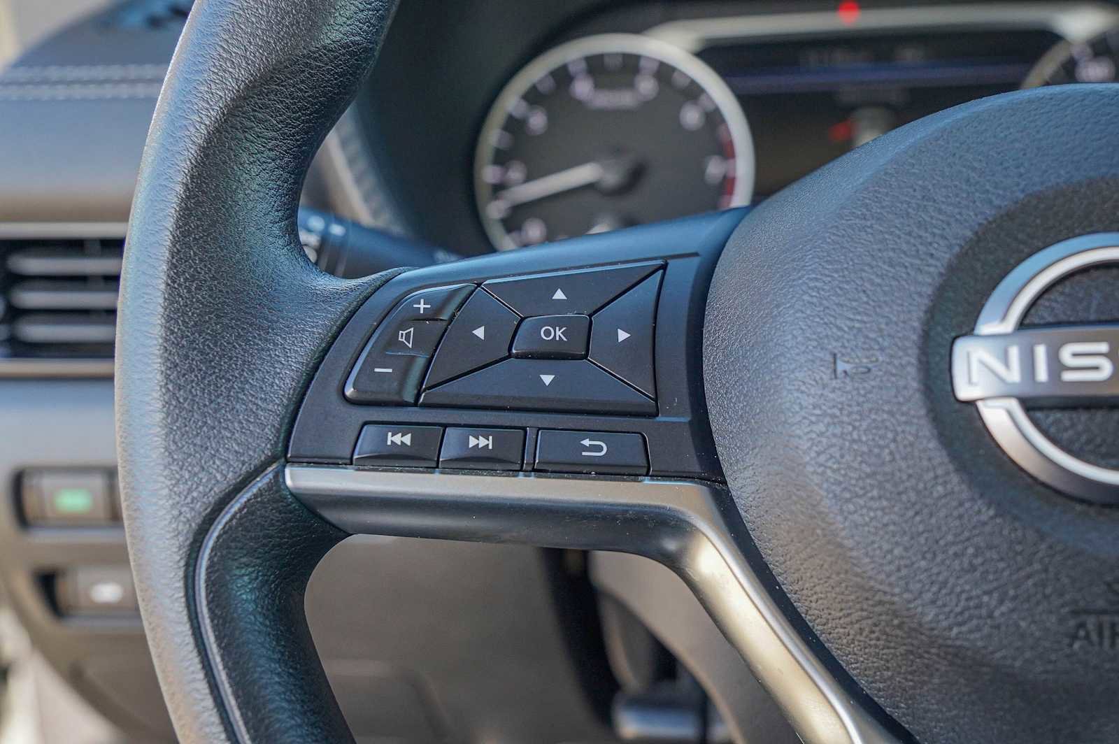 Used 2024 Nissan Sentra SV image 13